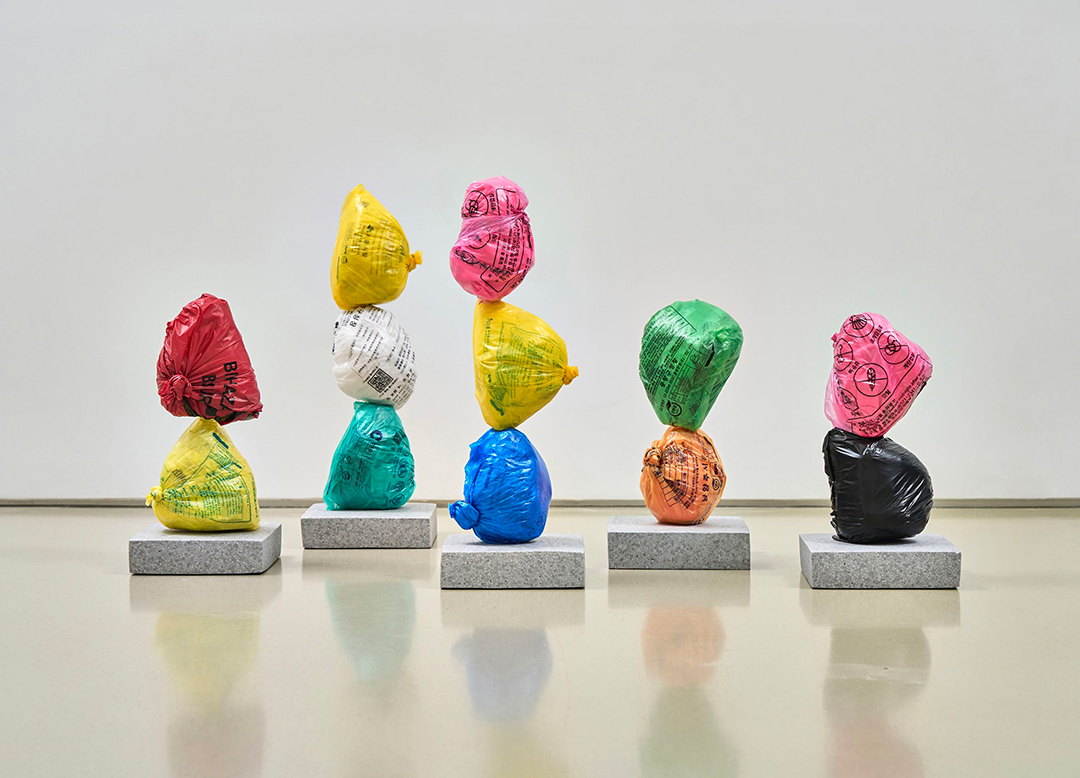 남다현, Small Mountain Series, Trash in trash bags, Styrofoam, 2025